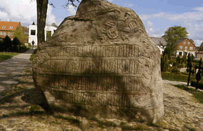 Runenstein zu Jelling